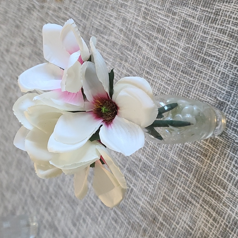 FLOWER PENS NWT silk flowers w pen & floral tape, set of 4 flower pens